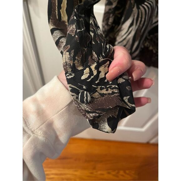 Fu Da Silk Black & Tan Zebra Tiger Print Button Up Blouse sz M EUC - Picture 3 of 6